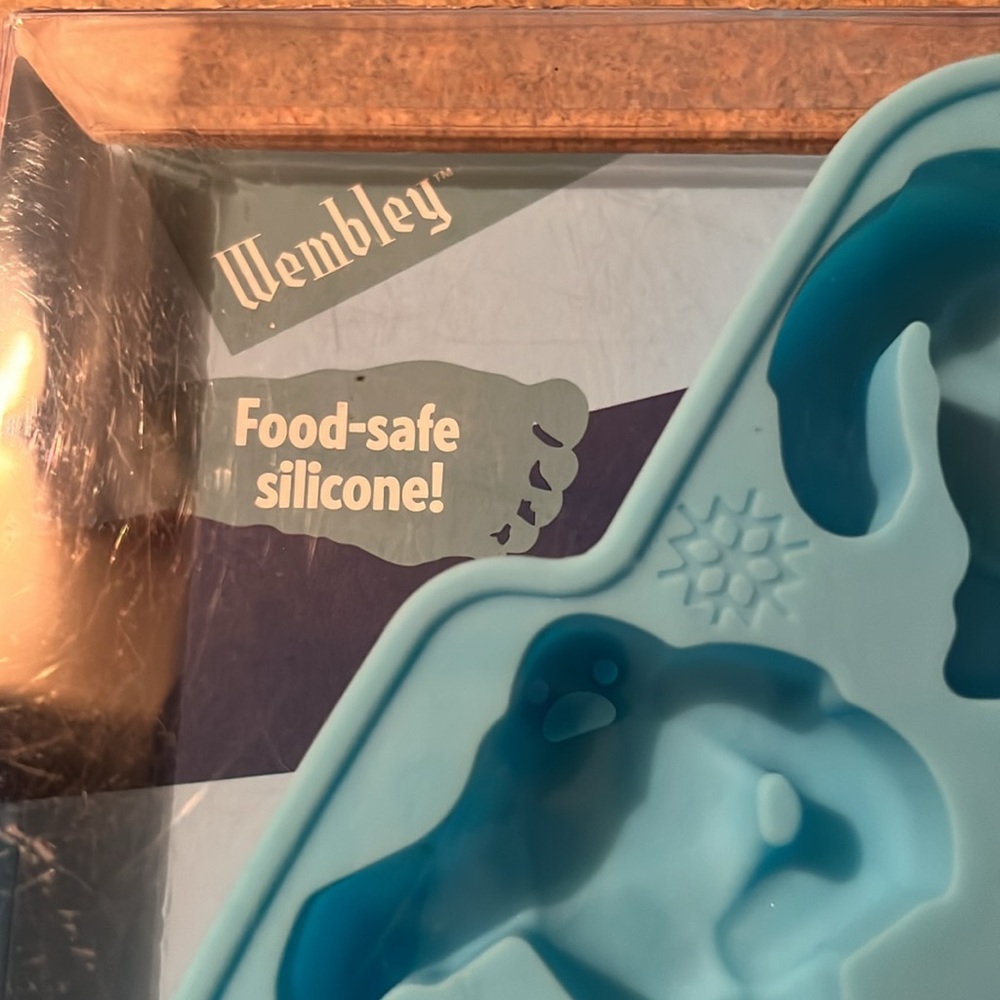 Ice Cube Tray - Picture 2 of 4